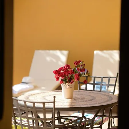 With One Bedroom In Las Rosas With Wonderful Sea View Private Pool Enclosed Garden 10 Km From The Beach *